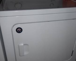 For prices & more info,&nbsp;copy & paste link below:&nbsp;

https://beforeudemo.com/sales-event/naperville-brick-cape-cod-style-home-demolition-sale/