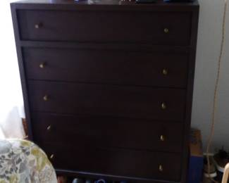 For prices & more info,&nbsp;copy & paste link below:&nbsp;

https://beforeudemo.com/sales-event/naperville-brick-cape-cod-style-home-demolition-sale/