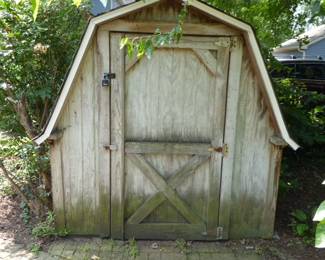 For prices & more info,&nbsp;copy & paste link below:&nbsp;

https://beforeudemo.com/sales-event/naperville-brick-cape-cod-style-home-demolition-sale/