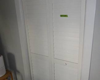 For prices & more info,&nbsp;copy & paste link below:&nbsp;

https://beforeudemo.com/sales-event/naperville-brick-cape-cod-style-home-demolition-sale/