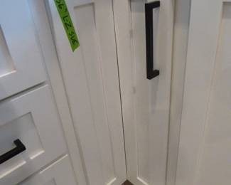 For prices & more info,&nbsp;copy & paste link below:&nbsp;

https://beforeudemo.com/sales-event/naperville-brick-cape-cod-style-home-demolition-sale/