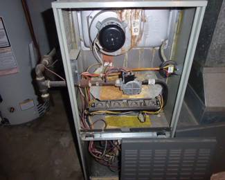 For prices & more info,&nbsp;copy & paste link below:&nbsp;

https://beforeudemo.com/sales-event/naperville-brick-cape-cod-style-home-demolition-sale/