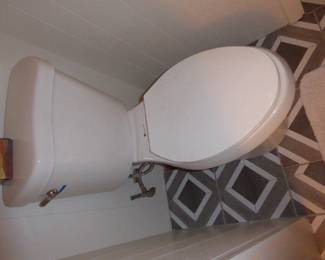 For prices & more info,&nbsp;copy & paste link below:&nbsp;

https://beforeudemo.com/sales-event/naperville-brick-cape-cod-style-home-demolition-sale/