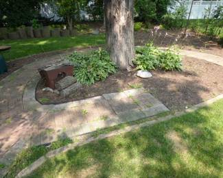 For prices & more info,&nbsp;copy & paste link below:&nbsp;

https://beforeudemo.com/sales-event/naperville-brick-cape-cod-style-home-demolition-sale/