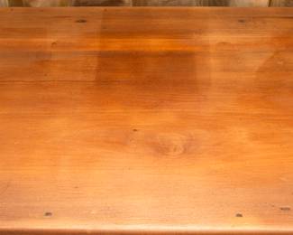 932 Pennsylvania Dutch Side Table Detail