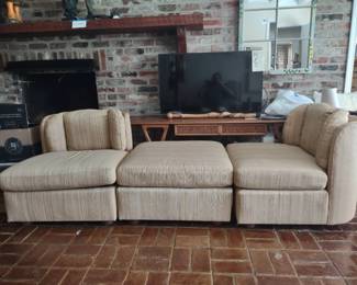 Folio 500 Henredon Modular Vintage Couch