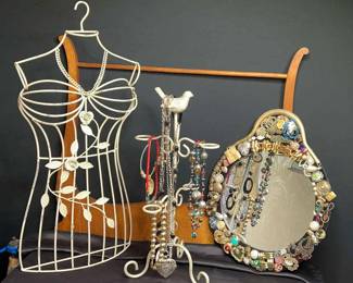 Ladies Dressing Room Essentials