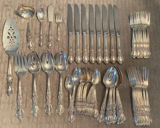 1847 Rogers Bros. IS “Heritage” Flatware Silverware (57 pieces) Service for 8 + extra teaspoons & extra Serving Pieces 