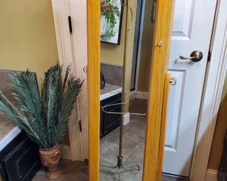 Unique jewelry cabinet