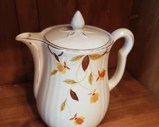 Autumn leaf tea pot
