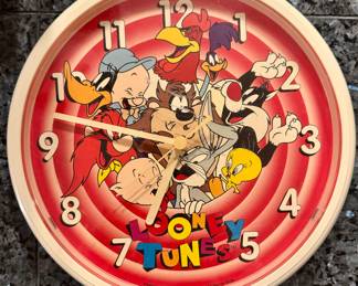 Looney Tunes Clock