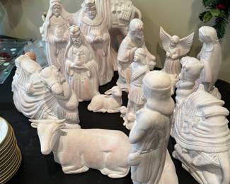 Large tabletop nativity!