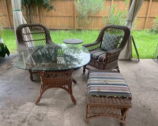 Wicker set - Glass-top table, 2 chairs, ottoman