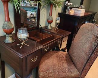 Vanity, vanity chair, and home deocrations