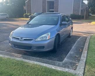 2007 Honda Accord EXL runs great no known issues - gas saver and reliable ! 