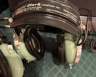 VINTAGE DAVID CLARK H10-40 GENERAL AVIATION HEADSET W/M4 MICROPHONE MINT GREEN ( 2 AVAILABLE)