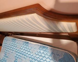 This shows the headboard is not connected to the frame