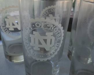 Notre Dame set of (8) glasses