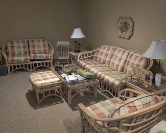 Basement items....Beautiful rattan set