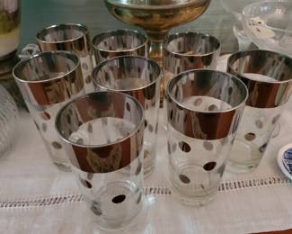Retro set of (8) glasses.