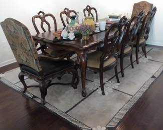 Thomasville Hills of Tuscany dining room set