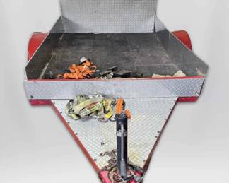  008 Red Trailer W Accessories 