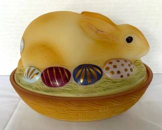 Fenton Ivory Bunny Candy Dish 