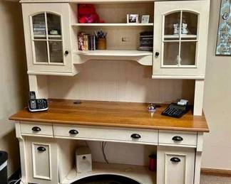 Hutch Desk