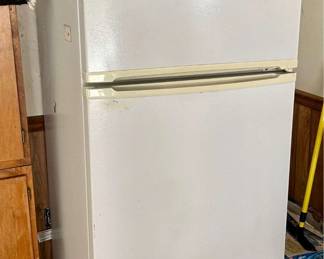 Magic Chef Refrigerator