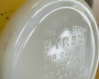 PYREX vintage