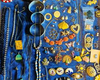 Costume jewelry featuring vintage & contemporary necklaces, bracelets, rings, earrings, pendants, brooches, stick pins & more