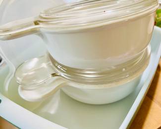 Vintage Pyrex & Corningware with lids