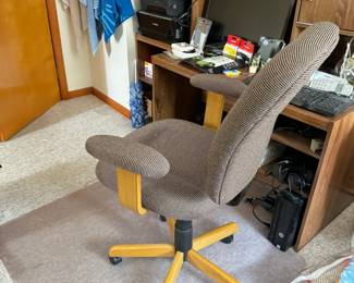 rolling swivel chair