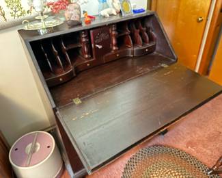 secretary desk with tiny storage drawers