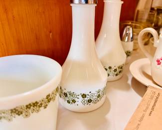 Vintage corningware Crazy Daisy