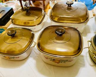 Large set of Corning Ware Abundance with Lids- no chips or cracks!