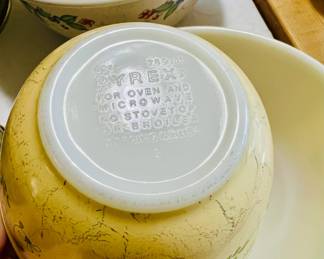 PYREX vintage rare patterns featuring Shenandoah