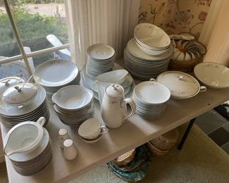 Large set of Noritake china, “Bellemead” pattern.