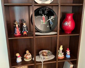 Large selection of vintage decor/collectibles from various countries.