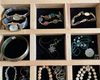 Nice selection of costume jewelry.