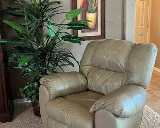 Pleather Sofa, Loveseat and Chair, Coffee Table and Matching End Tables, Table Lamps