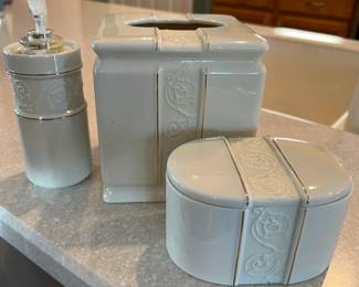 Bathroom Accessory Set