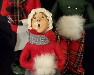  014 3 Byers Choice Carollers