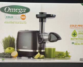 Omega Cold Press Juicer 