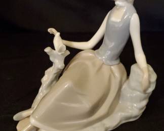 Llardro Girl With Dove