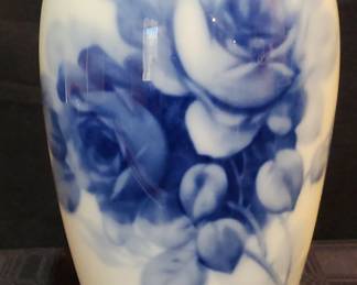 Blue Rose Okura Vase 