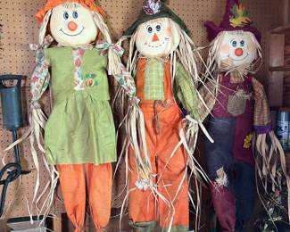 Scarecrows 