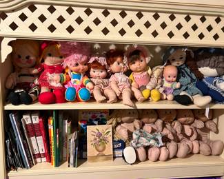 • Strawberry shortcake dolls • Cabbage patch dolls • Rainbow brite doll