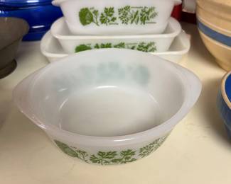 • vintage glasbake dishes 
