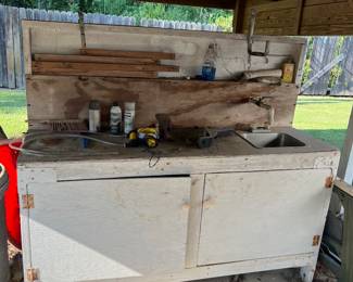 Outdoor cabinet with sink